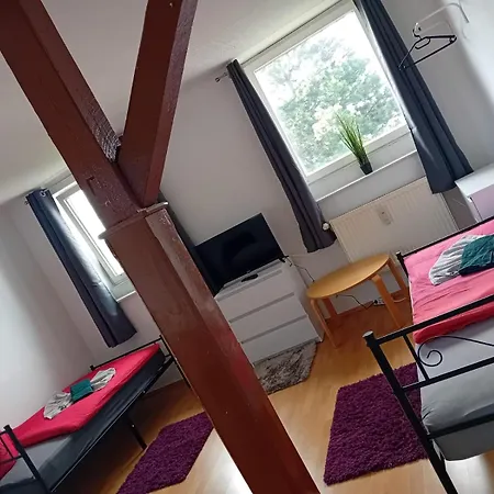Stellas Monteurwohnungen Apartment Crimmitschau